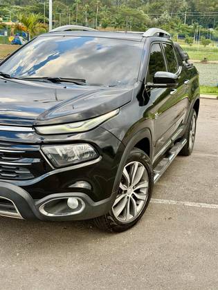 FIAT TORO 2.0 16V TURBO DIESEL VOLCANO 4WD AT9